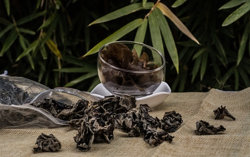 如何鑒別染色黑木耳？食品安全檢測儀區(qū)分黑木耳中的硫酸鎂